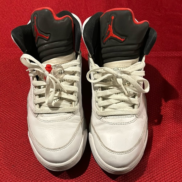 Air Jordan 5 size 9 color white Red and Black - Picture 1 of 4